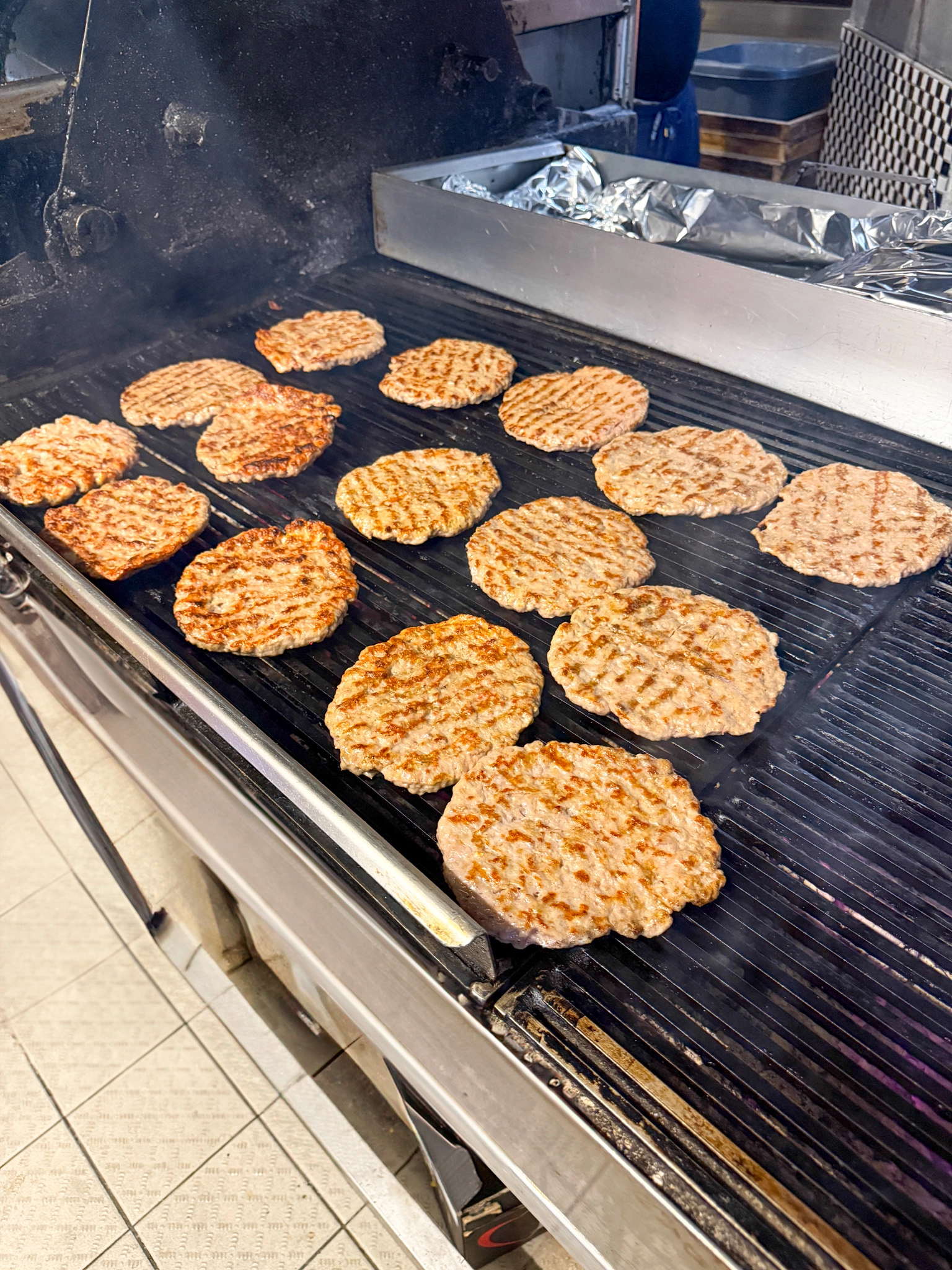 Holzkohle_Grill_Markova_Koliba